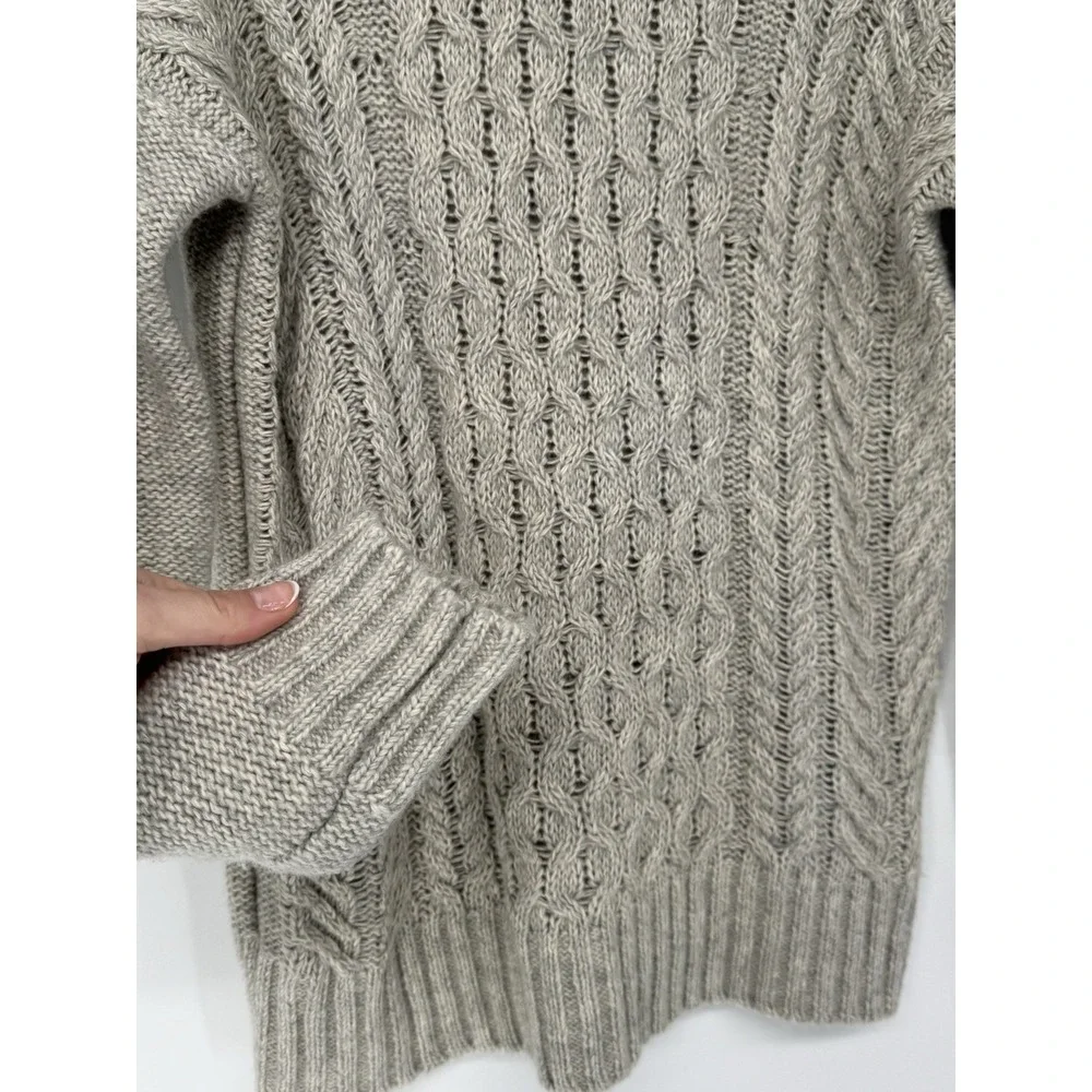 Banana Republic Factory Cable Knit Women's Beige Sweater XS‎ Open Knit Soft